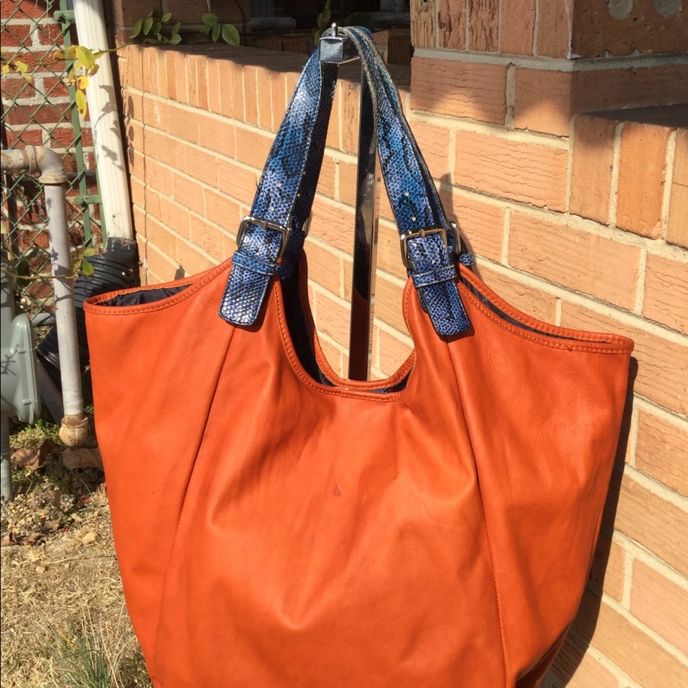Dimoni Leather Satchel - Picture 3 of 9
